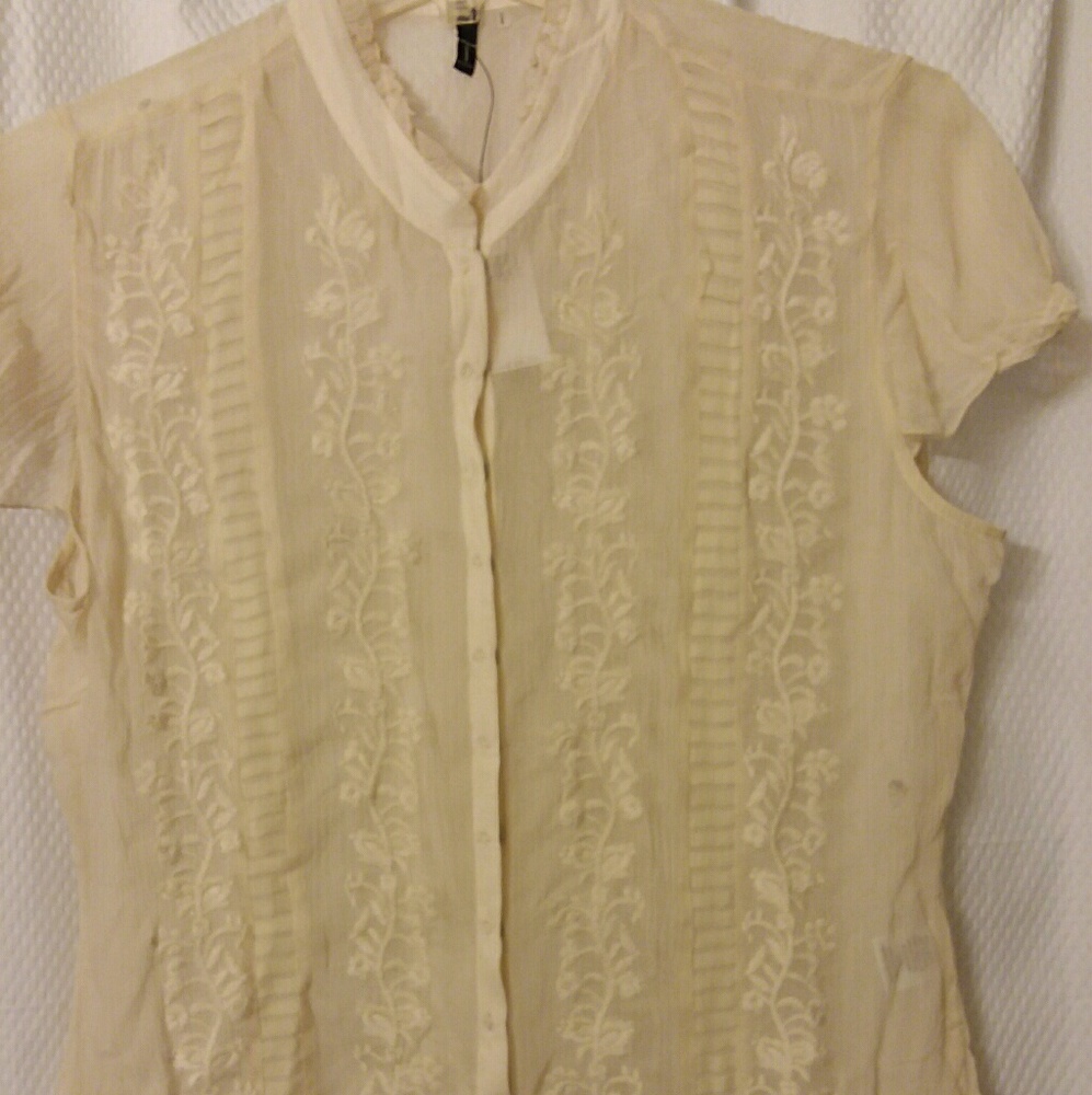 Tahari silk embroidered  blouse